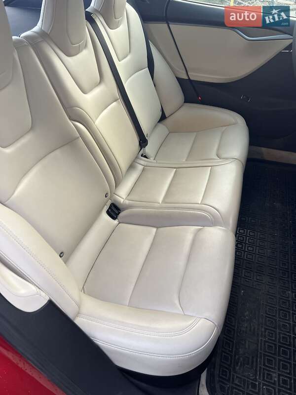 Лифтбек Tesla Model S 2018 в Сарнах фото 34 Лифтбек Tesla Model S 2018 в Сарнах