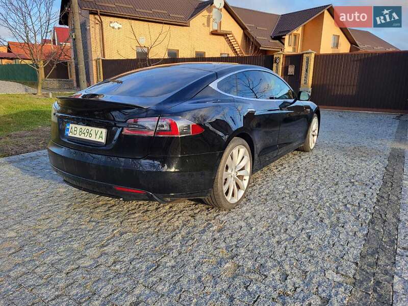 Лифтбек Tesla Model S 2013 в Виннице