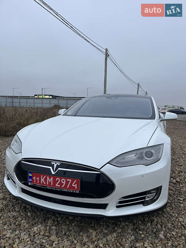 Лифтбек Tesla Model S 2014 в Львове фото 40 Лифтбек Tesla Model S 2014 в Львове