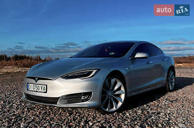 Лифтбек Tesla Model S 2016 в Виннице