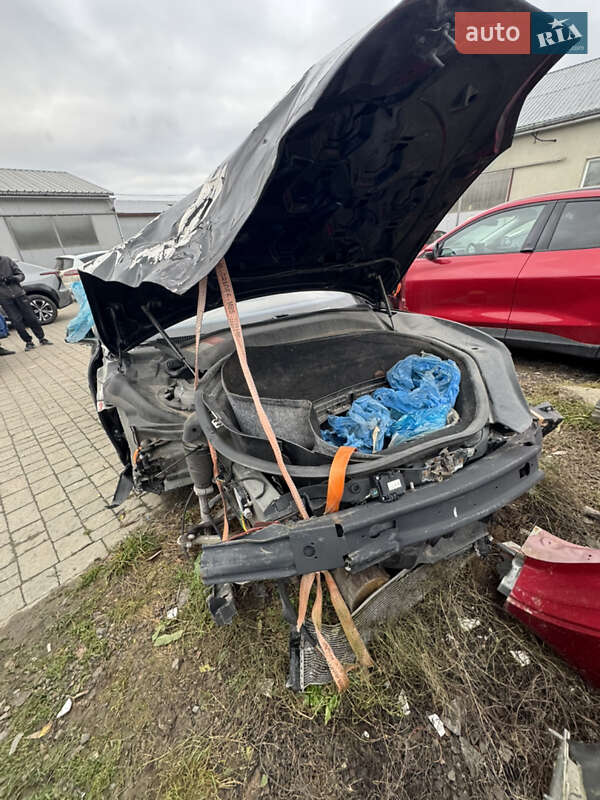 Лифтбек Tesla Model S 2016 в Львове фото 5 Лифтбек Tesla Model S 2016 в Львове