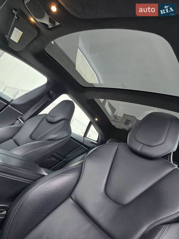 Лифтбек Tesla Model S 2019 в Ровно фото 17 Лифтбек Tesla Model S 2019 в Ровно