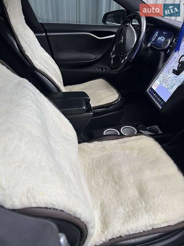 Лифтбек Tesla Model S 2014 в Хмельницком фото 16 Лифтбек Tesla Model S 2014 в Хмельницком