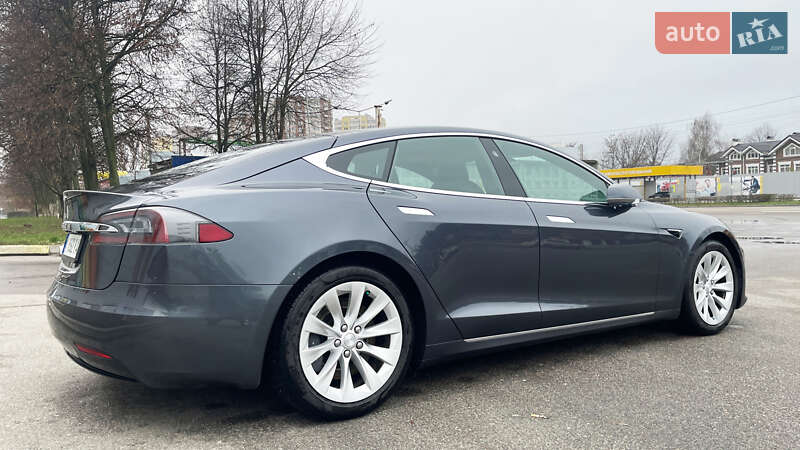 Лифтбек Tesla Model S 2018 в Киеве фото 4 Лифтбек Tesla Model S 2018 в Киеве
