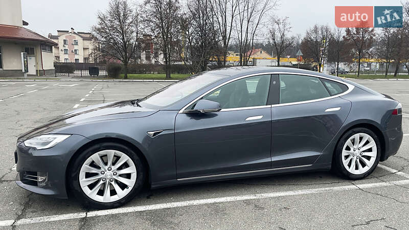 Лифтбек Tesla Model S 2018 в Киеве фото 14 Лифтбек Tesla Model S 2018 в Киеве