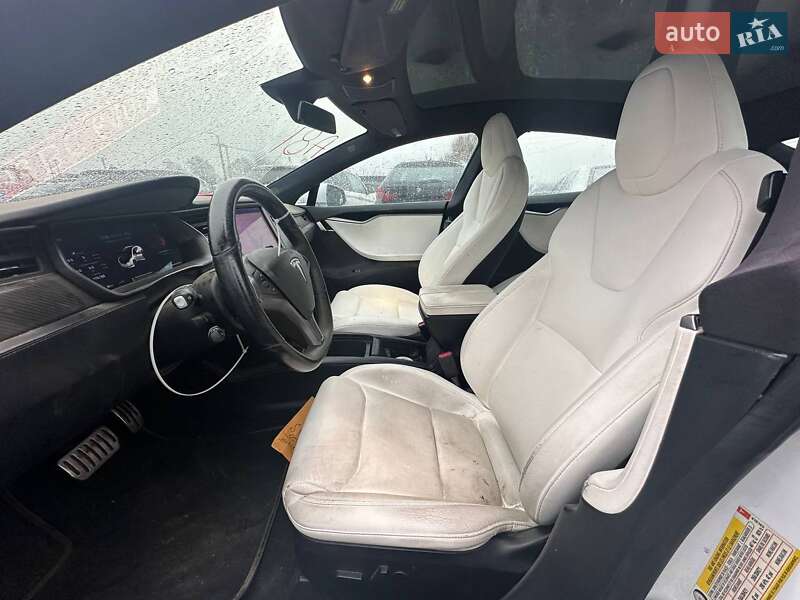 Лифтбек Tesla Model S 2020 в Луцке фото 7 Лифтбек Tesla Model S 2020 в Луцке