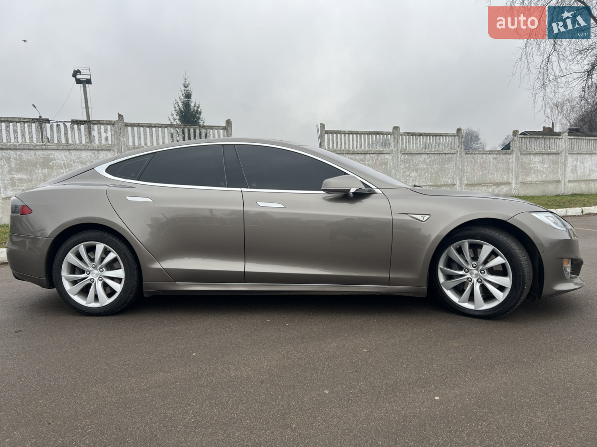 2015 Tesla Model S - мініатюра 2