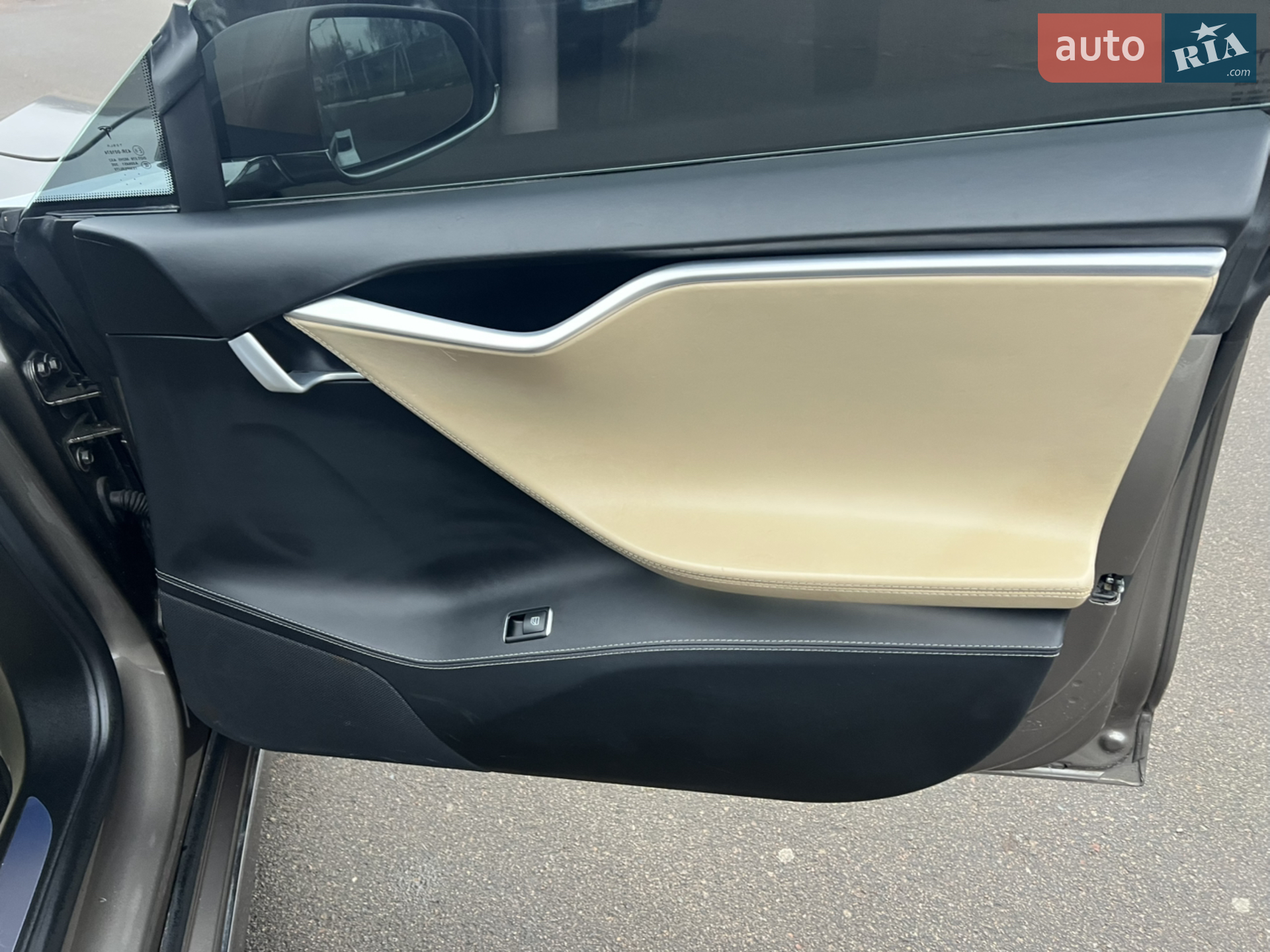 2015 Tesla Model S - мініатюра 17