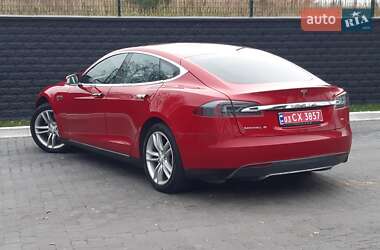 Лифтбек Tesla Model S 2014 в Ровно