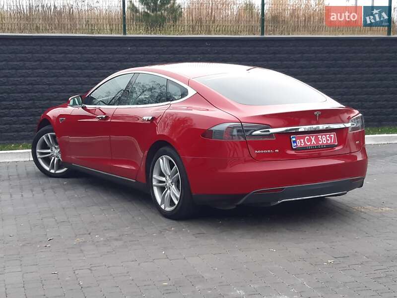 Лифтбек Tesla Model S 2014 в Ровно