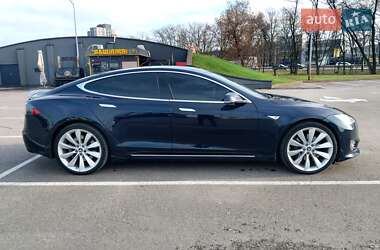 Лифтбек Tesla Model S 2014 в Киеве