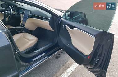 Лифтбек Tesla Model S 2014 в Киеве