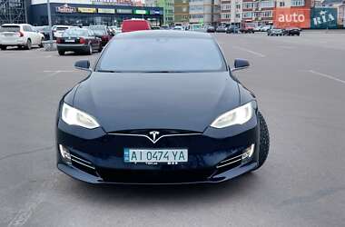 Лифтбек Tesla Model S 2014 в Киеве