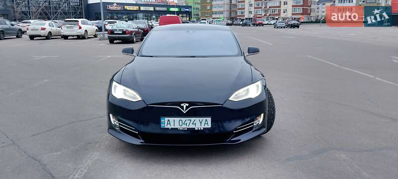 Лифтбек Tesla Model S 2014 в Киеве фото 19 Лифтбек Tesla Model S 2014 в Киеве