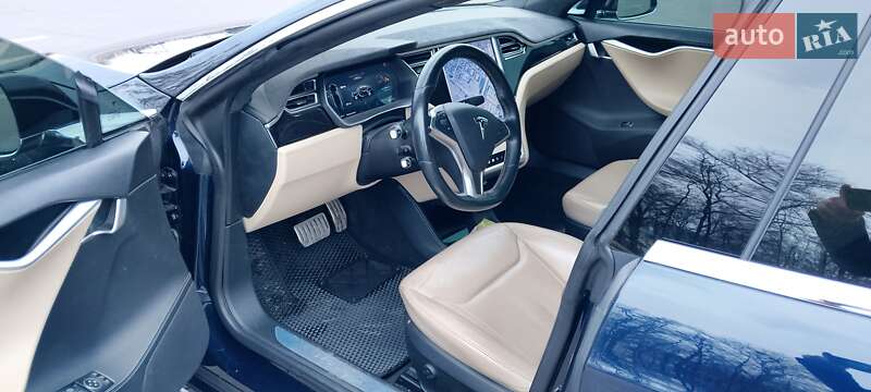 Лифтбек Tesla Model S 2014 в Киеве фото 33 Лифтбек Tesla Model S 2014 в Киеве