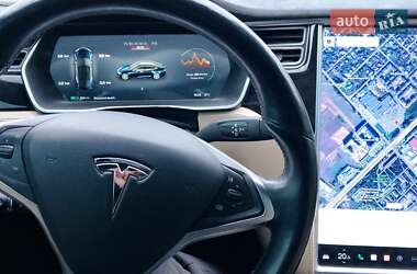 Лифтбек Tesla Model S 2014 в Киеве