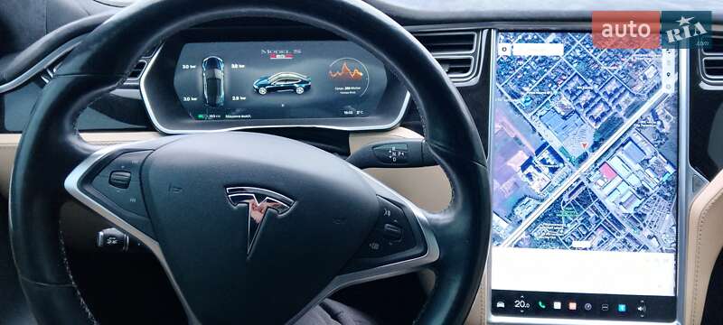 Лифтбек Tesla Model S 2014 в Киеве фото 38 Лифтбек Tesla Model S 2014 в Киеве