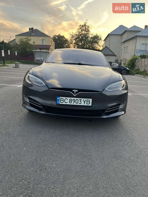 Лифтбек Tesla Model S 2016 в Львове фото 4 Лифтбек Tesla Model S 2016 в Львове