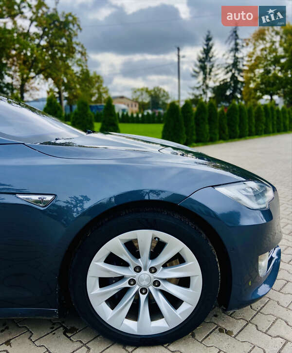 Лифтбек Tesla Model S 2016 в Луцке фото 29 Лифтбек Tesla Model S 2016 в Луцке