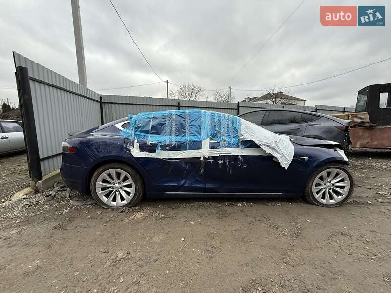 Лифтбек Tesla Model S 2017 в Львове фото 5 Лифтбек Tesla Model S 2017 в Львове