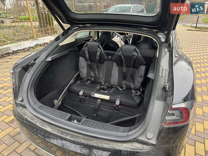 Лифтбек Tesla Model S 2013 в Николаеве