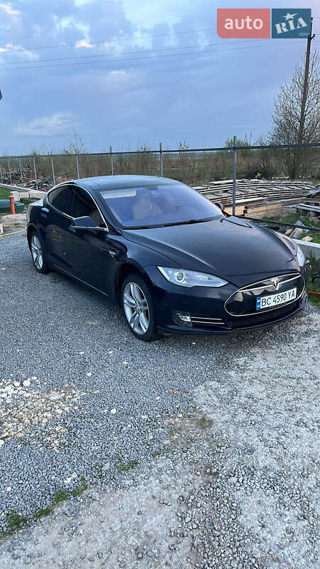 Лифтбек Tesla Model S 2014 в Львове фото 7 Лифтбек Tesla Model S 2014 в Львове