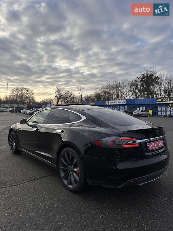 Лифтбек Tesla Model S 2014 в Киеве фото 9 Лифтбек Tesla Model S 2014 в Киеве