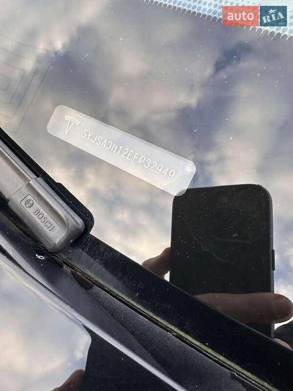 Лифтбек Tesla Model S 2014 в Киеве фото 18 Лифтбек Tesla Model S 2014 в Киеве