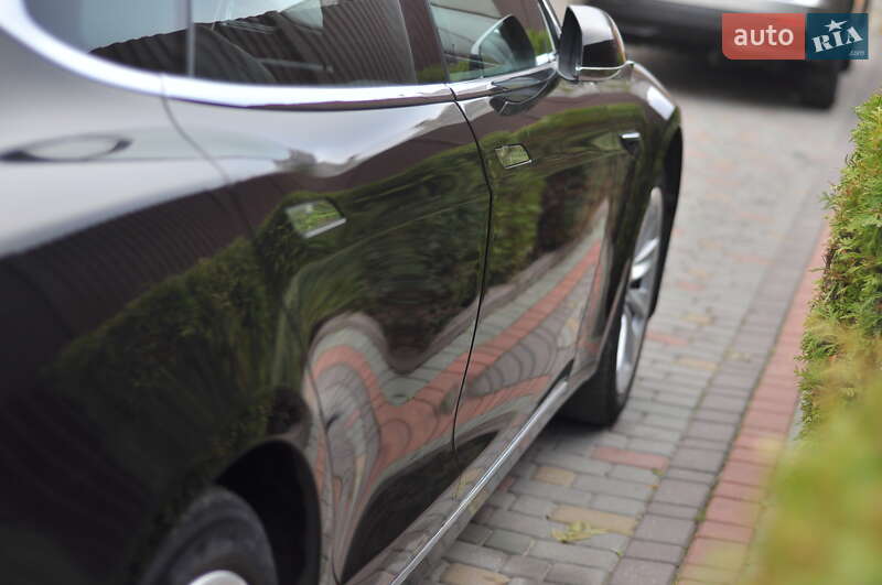 Лифтбек Tesla Model S 2018 в Ковеле фото 18 Лифтбек Tesla Model S 2018 в Ковеле