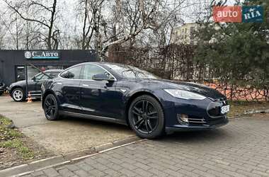 Лифтбек Tesla Model S 2014 в Черновцах