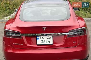 Лифтбек Tesla Model S 2013 в Киеве