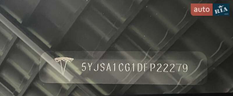 Лифтбек Tesla Model S 2013 в Киеве фото 12 Лифтбек Tesla Model S 2013 в Киеве