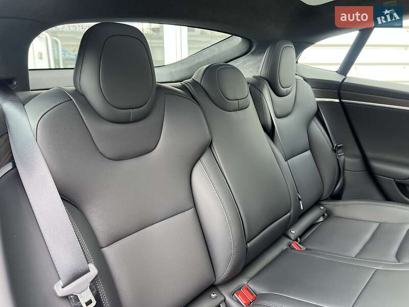 Лифтбек Tesla Model S 2023 в Киеве фото 24 Лифтбек Tesla Model S 2023 в Киеве