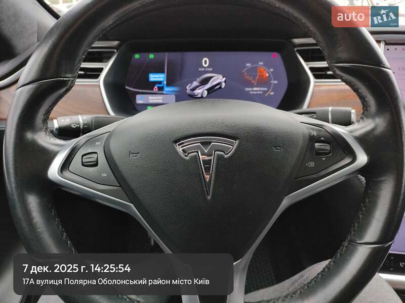 Лифтбек Tesla Model S 2018 в Киеве фото 6 Лифтбек Tesla Model S 2018 в Киеве