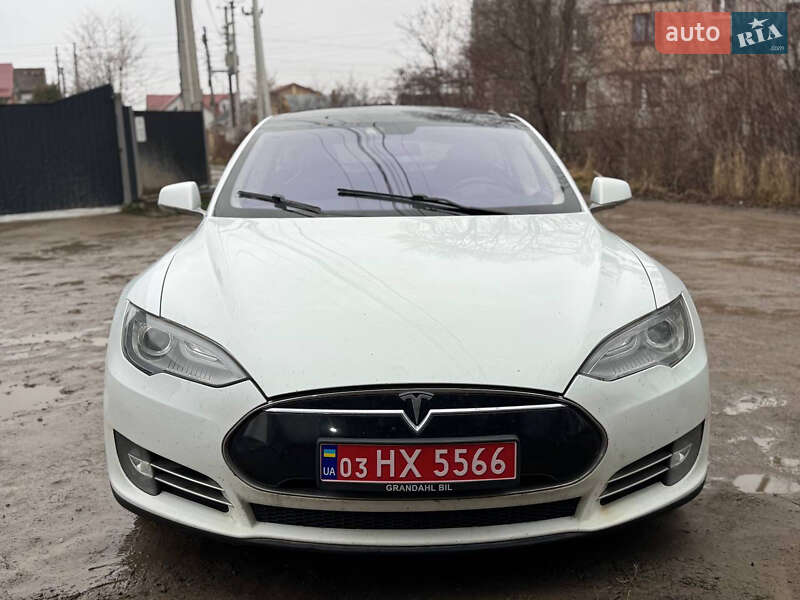 Лифтбек Tesla Model S 2014 в Львове фото 13 Лифтбек Tesla Model S 2014 в Львове