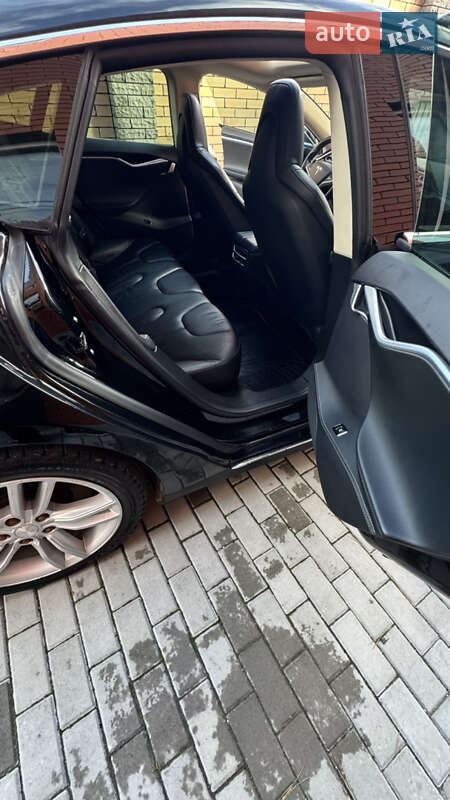Лифтбек Tesla Model S 2013 в Виннице фото 37 Лифтбек Tesla Model S 2013 в Виннице