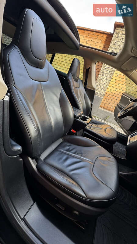 Лифтбек Tesla Model S 2013 в Виннице фото 42 Лифтбек Tesla Model S 2013 в Виннице