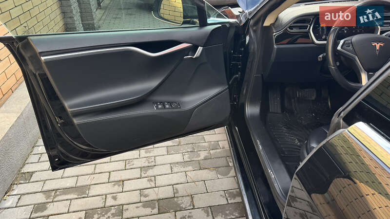 Лифтбек Tesla Model S 2013 в Виннице фото 45 Лифтбек Tesla Model S 2013 в Виннице