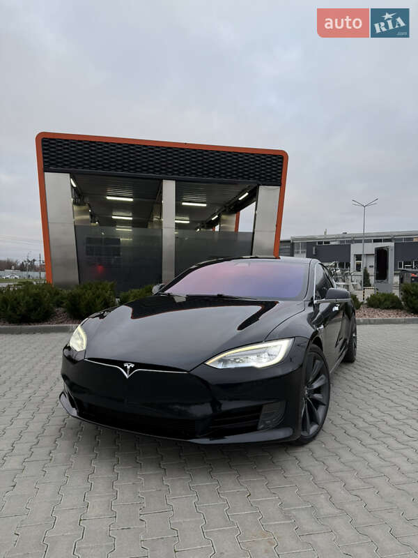 Лифтбек Tesla Model S 2017 в Харькове фото 3 Лифтбек Tesla Model S 2017 в Харькове