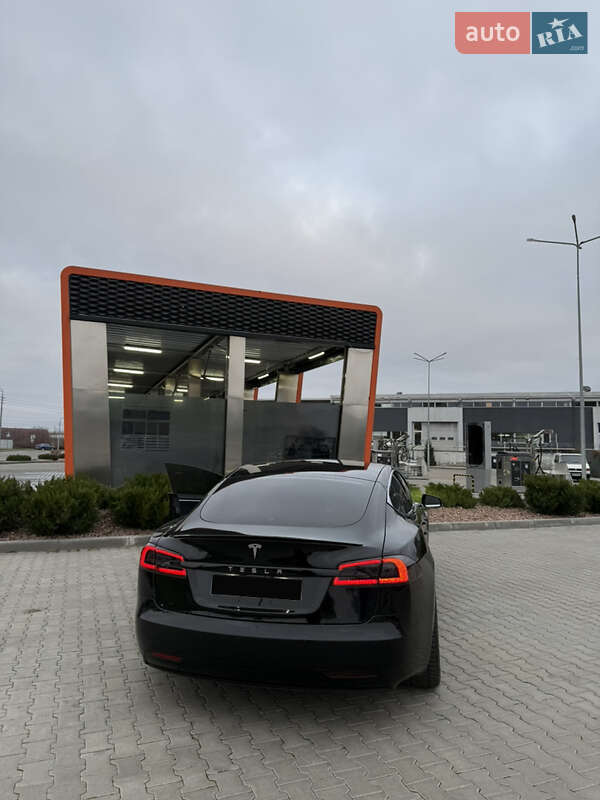 Лифтбек Tesla Model S 2017 в Харькове