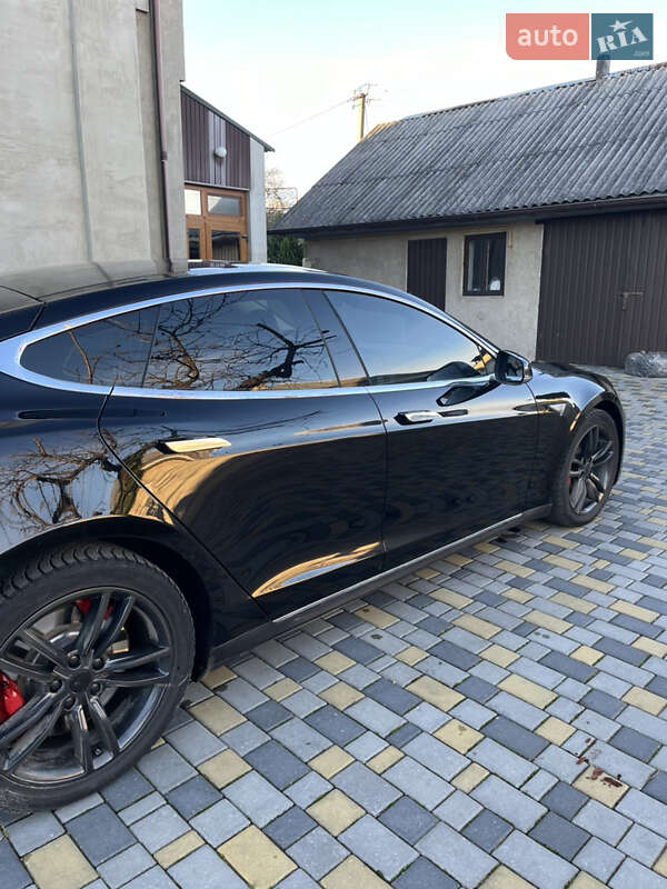 Лифтбек Tesla Model S 2013 в Корце фото 9 Лифтбек Tesla Model S 2013 в Корце