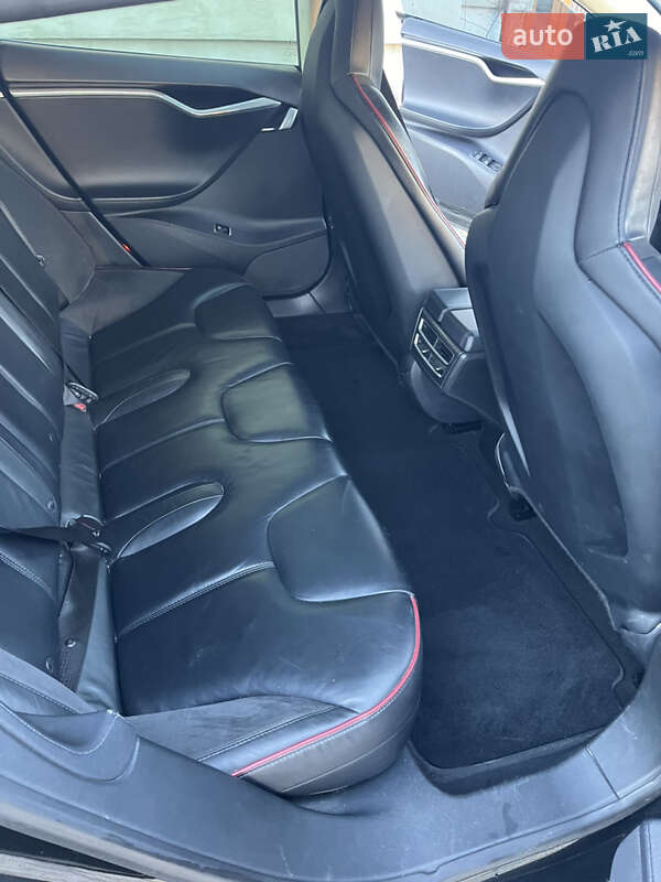Лифтбек Tesla Model S 2013 в Корце фото 43 Лифтбек Tesla Model S 2013 в Корце