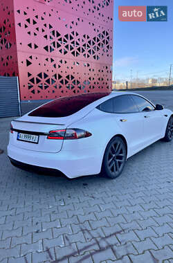 Лифтбек Tesla Model S 2021 в Киеве