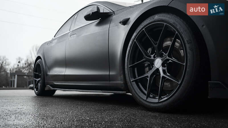 Лифтбек Tesla Model S 2021 в Киеве фото 9 Лифтбек Tesla Model S 2021 в Киеве