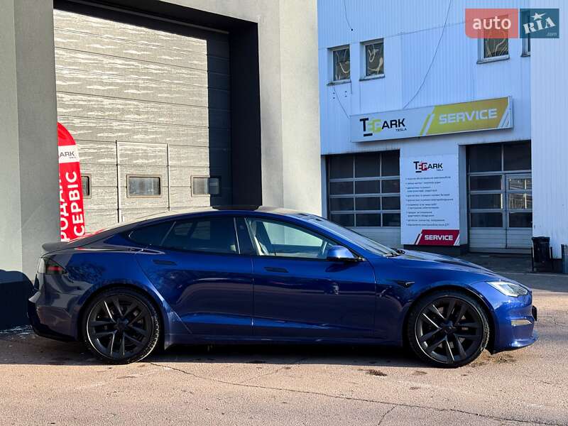 Лифтбек Tesla Model S 2022 в Киеве