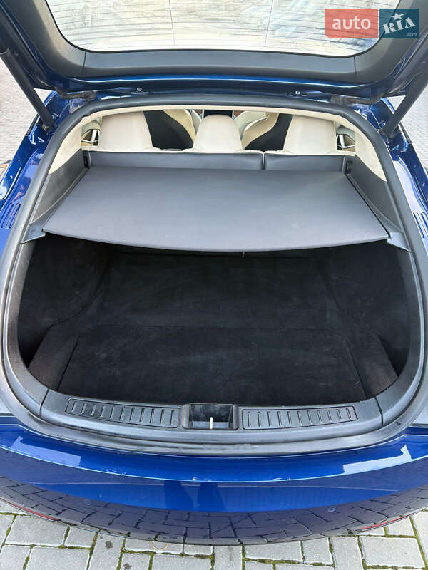 Лифтбек Tesla Model S 2018 в Ровно фото 13 Лифтбек Tesla Model S 2018 в Ровно