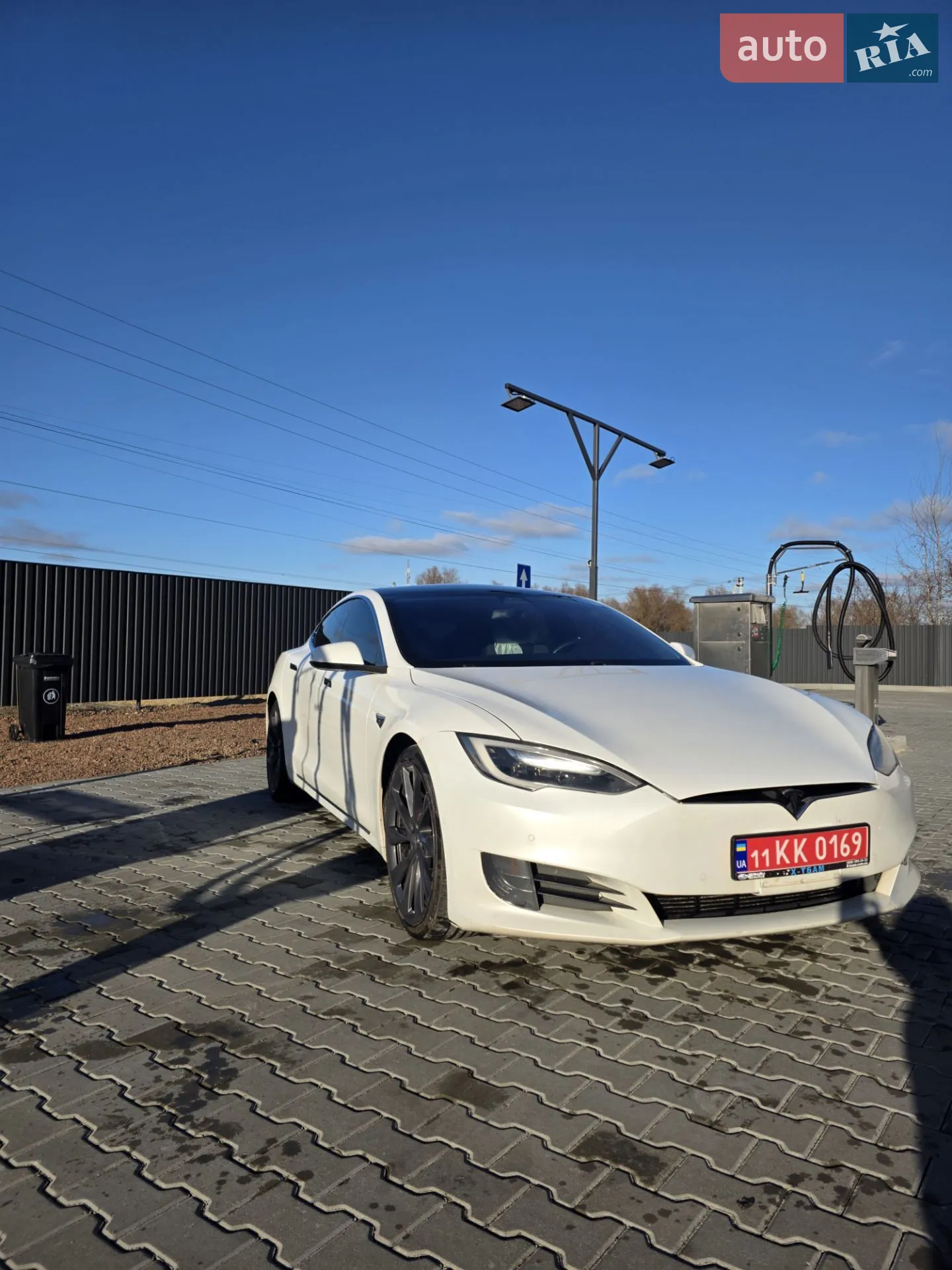2017 Tesla Model S - мініатюра 9