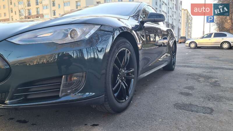 Лифтбек Tesla Model S 2013 в Виннице фото 23 Лифтбек Tesla Model S 2013 в Виннице