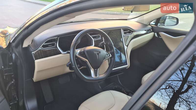 Лифтбек Tesla Model S 2013 в Виннице фото 28 Лифтбек Tesla Model S 2013 в Виннице