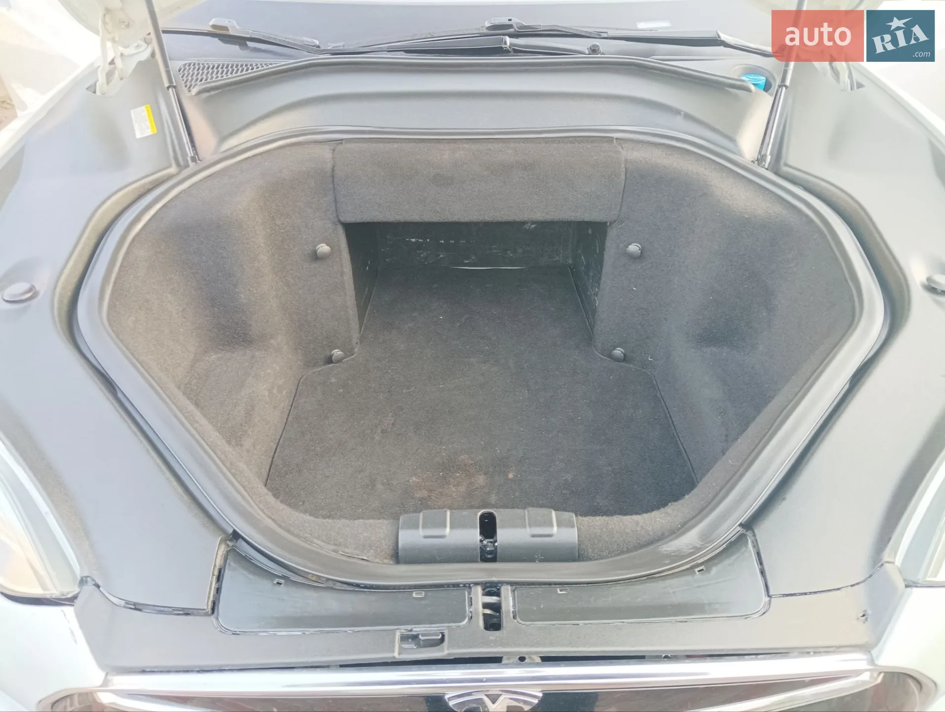 2014 Tesla Model S - мініатюра 15